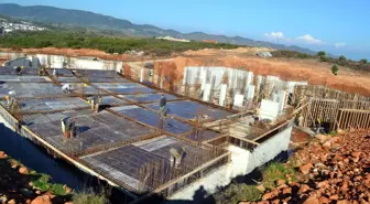 Kaymakam Üncü, Datça Devlet Hastanesi İnşatını Denetledi