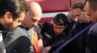 Oğlu İçin Kendini Zincirledi