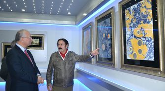 Vali Daşöz 'Sanatımızdan Kesitler' Sergisini Gezdi