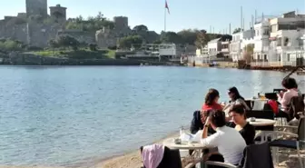 Bodrum'da Yazdan Kalma Bir Gün Yaşanıyor