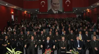 Vali Kızılcık, Yemin Törenine Katıldı