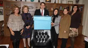 Çocukların Çalınan Bilgisayarını Başkan Hakan Tartan Verdi