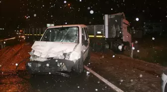Ünye'de Zincirleme Kaza: 1'i Polis 2 Yaralı