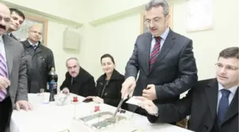 İşçilerden Köşker'e Sürpriz Doğum Günü