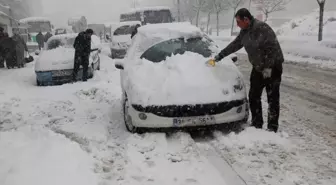 Muş'ta Kar Yağışı Günlerdir Devam Ediyor