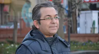 Çorlulu Gazetecilerden Atatürk Anıtına Çelenk