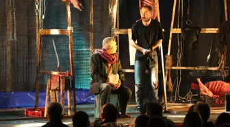 Tiyatro Oyunu 'İntifada' Selçuk'ta Sergilendi