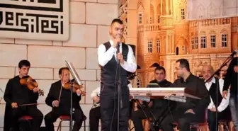 5 Dilde Şarkı Söylediler