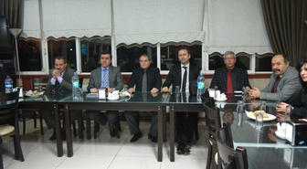 Kursu Biteren Emlak Danışmanlarının Belge Sevinci