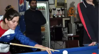 Bitlis, İlk Kadın Bilardo Şampiyonunu Çıkardı