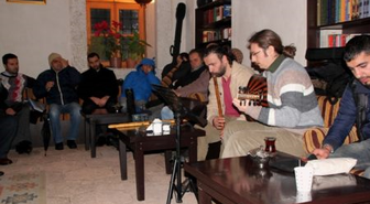 Tevfik Dede Nağmedâr'da Yâd Edildi