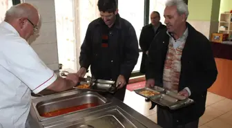 Beyşehir Göl Feneri Hergün 150 Kişiye Yemek Veriyor