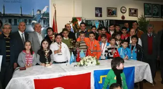 Satranç Turnuvasına 126 Sporcu Katıldı