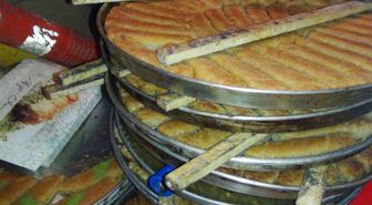 Siverek'te 300 Kilo Baklava İmha Edildi