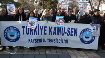 Türkiye Kamu-Sen Üyeleri Maaş Bordrolarını Yaktı