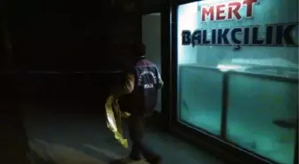 Balkonda İntihar Etti, 3 Arkadaşı Gözaltına Alındı