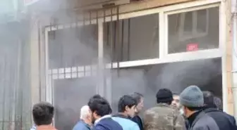 Bobinaj Dükkanında Yangın Büyümeden Söndürüldü