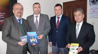 Manavgat Sgm, Akseki'de Öğrencilere Kitap ve Cd Verdi