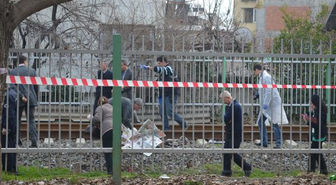 Raylara Yatarak İntihar Etti