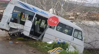 İzmir'de Trafik Kazası: 1 Ölü, 6 Yaralı