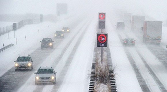 Zagreb'de Kar Hayatı Felç Etti