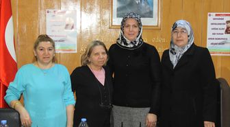 Evlatlık Olarak Büyüyen Hatice Şimdi Koruyucu Aile Olmak İstiyor