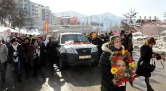 PKK'lı Babası: Kızımın Gözü Oyulmuş