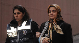 Sevgilisiyle Birlik Olup, Kocasını Öldürtmek İçin Kiralık Katil Tuttu