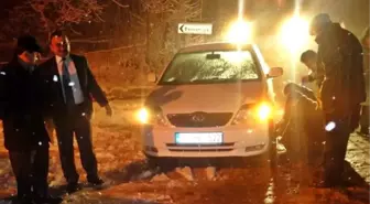 Çorum Valisi Yolda Kalan Araç Sürücülerine Yardım Etti