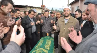 Derbent Belediye Başkanı'nın Babası Son Yolculuğuna Dualarla Uğurlandı