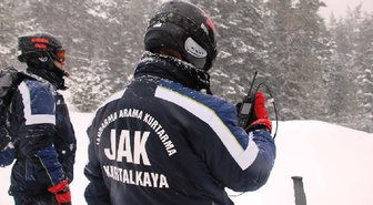 Kartalkaya'da Snowboard Yaparken Kaybolan 3 Tatilci Bulundu
