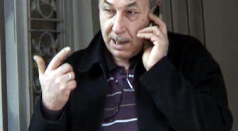 Telefonlu Dolandırıcının Tuzağından Polis Kurtardı