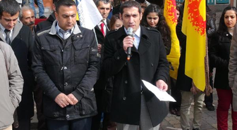 Eğitim-Sen: Pertek Kaymakamı, Polis Baskını Nedeniyle Özür Diledi