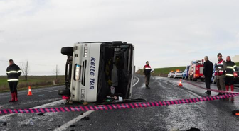 Tekirdağ'da İşçi Servisi Devrildi: 1 Ölü, 14 Yaralı (Fotoğraflı