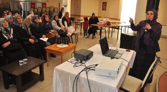 Gölbaşılı Kadınlara 'Ailede Kalite' Konulu Seminer