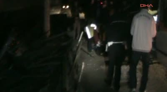 Kumluca Polisin 'Dur' İhtarına Uymadı, Kaza Yaptı