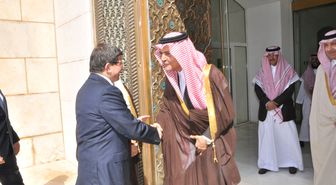 Davutoğlu'nun Suudi Arabistan Temasları