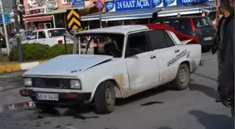 Fethiyede Asker Konvoyu İçin Süslenen Otomobil 2 Araca Çarptı : 7 Yaralı