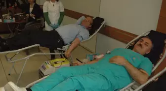 Trabzon Özel Yıldızlıgüven Hastanesi Çalışanlarından Kan Bağışı