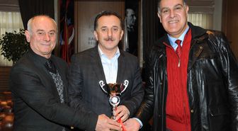 Belediye Başkanı Çağırıcı'dan Şampiyonlara Destek