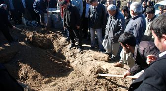 Nevşehir'de Sobadan Zehirlenen Anne ve Bebeği, Adıyaman'da Toprağa Verildi