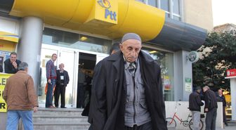 Türkiye'nin En Yaşlı Emeklisi İkinci Maaşını Alamadan Öldü