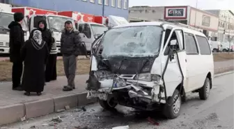 Kayseri'de Trafik Kazası: 9 Yaralı