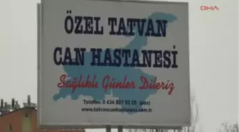 Tatvan'da 90 Yaşındaki Dedeye Kalça Kemiği Ameliyatı Yapıldı Tatvan'da 90 Yaşındaki Dedeye Kalça...