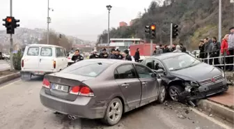 Zonguldak'ta Kaza: 2 Yaralı