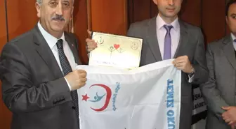 İnegöl'de 11 Okula 'Beyaz Bayrak'