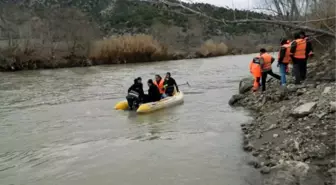 Kızılırmak'a Uçan Araçtaki Kadının Cesedi, 40 Kilometre Uzaklıkta Bulundu