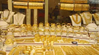 Kuyumcunun Cesareti Soyguncuları Kaçırttı