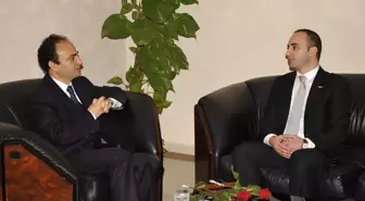 Dünya Süryani Yöneticilerinden Baydemir'e Ziyaret