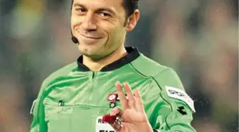 Futbol -Cüneyt Çakır, Hollanda-İtalya Maçını Yönetecek